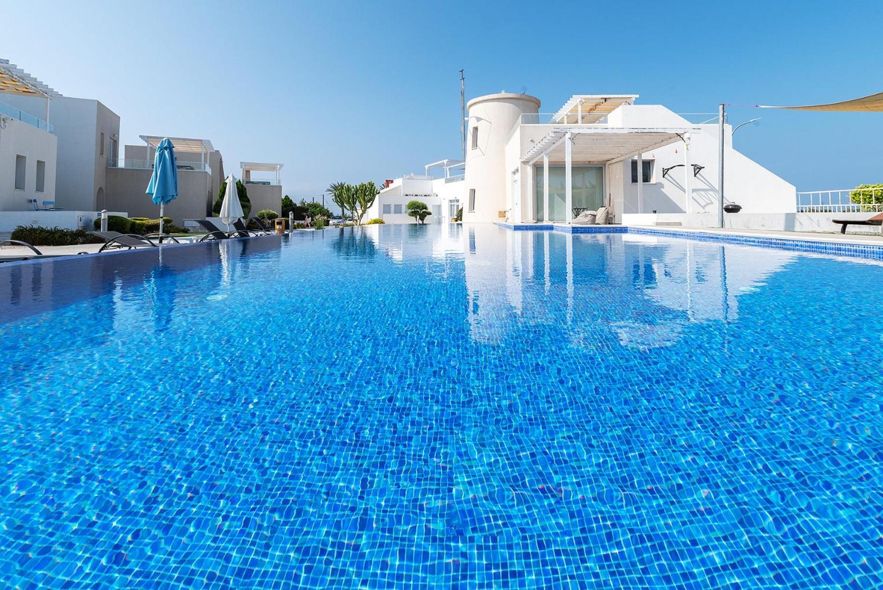 Blue Diamond Beach Villas Paphos Kültér fotó