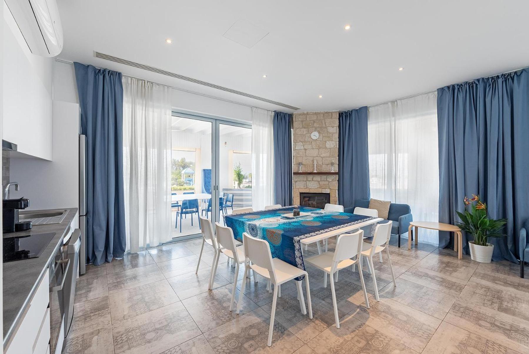 Blue Diamond Beach Villas Paphos Kültér fotó